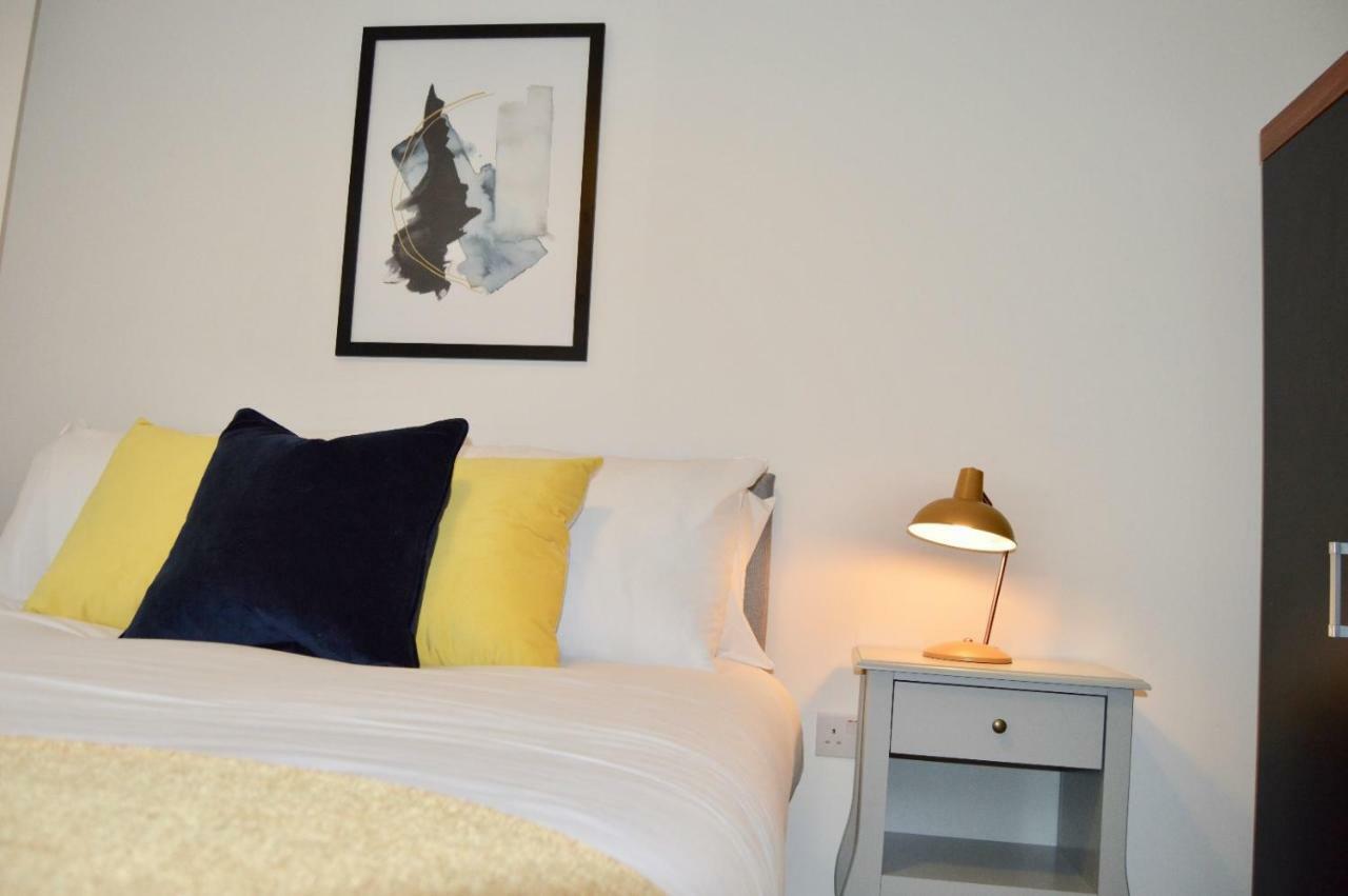 Qh31 - City Centre Location With 2 Double Bedrooms Sleeping Up To 4 People - Spacious Work Or Leisure Apartment Sheffield Exteriér fotografie